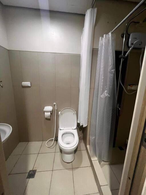Breeze Residences - 1Br Unit With Balcony -Top Floor Manila Eksteriør billede