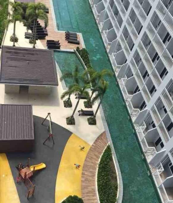 Breeze Residences - 1Br Unit With Balcony -Top Floor Manila Eksteriør billede