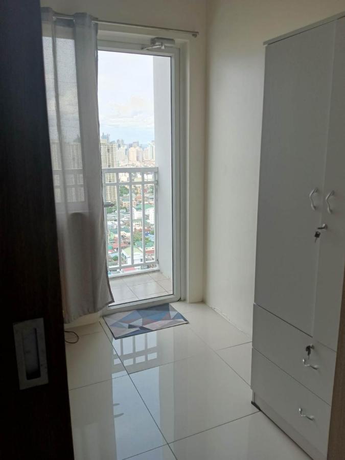 Breeze Residences - 1Br Unit With Balcony -Top Floor Manila Eksteriør billede